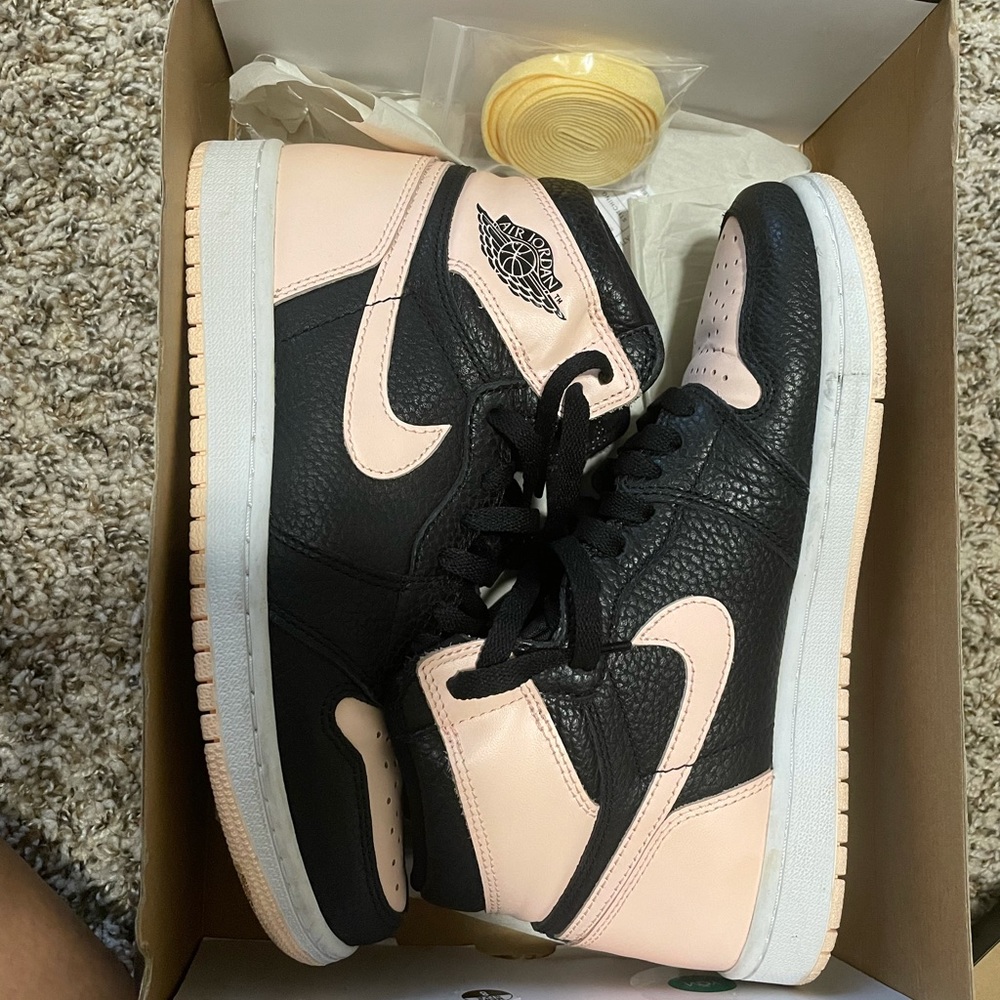 Nike Air Jordan 1 Retro High OG ‘Crimson Tint’